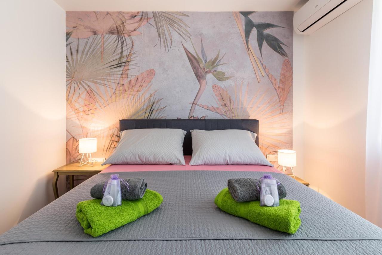 Down Town Apartment Split Extérieur photo