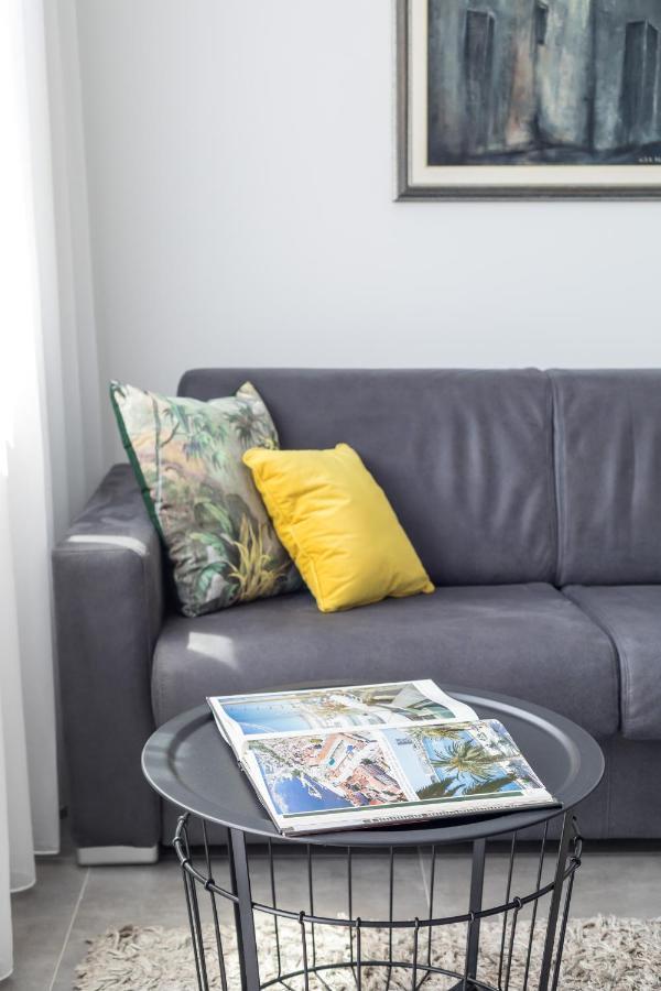Down Town Apartment Split Extérieur photo