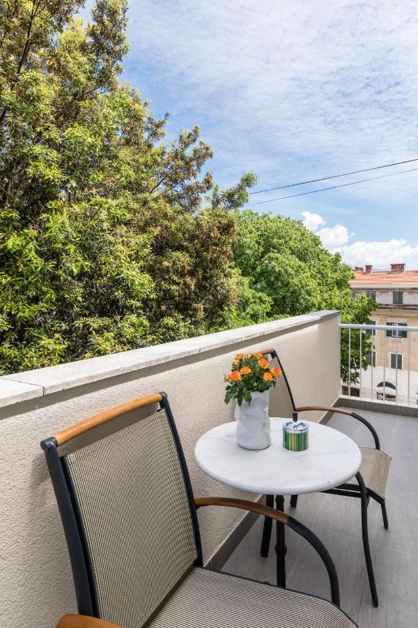 Down Town Apartment Split Extérieur photo