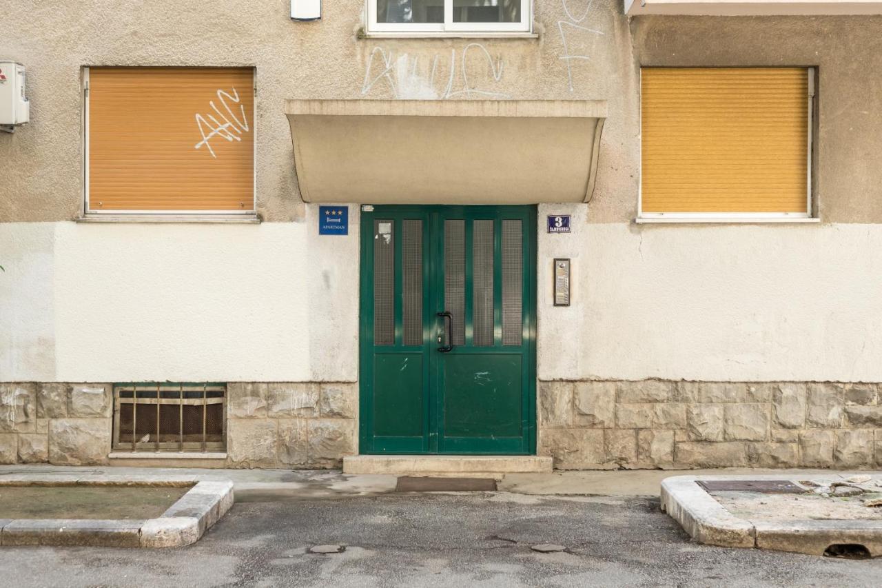 Down Town Apartment Split Extérieur photo