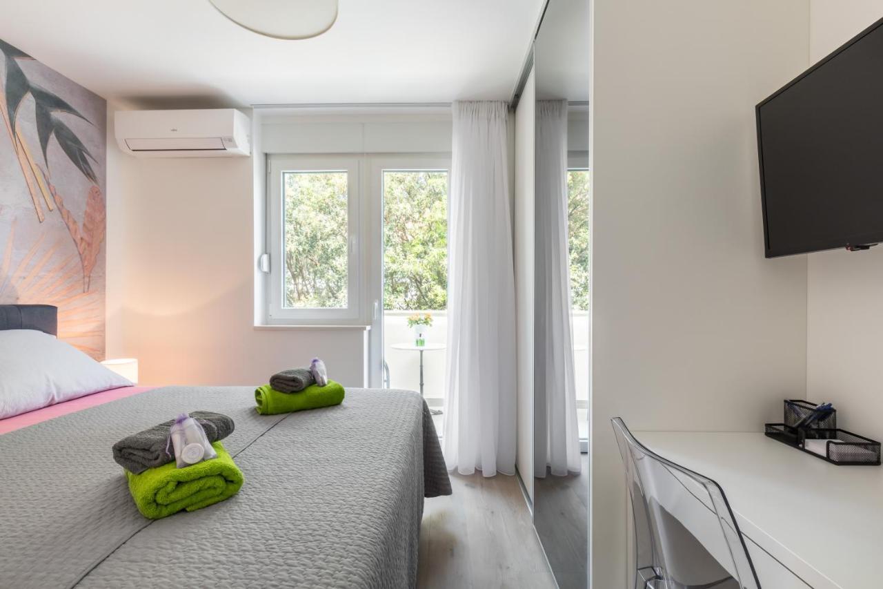 Down Town Apartment Split Extérieur photo